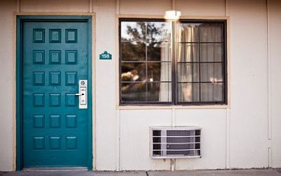 How do HVAC systems and air purifiers work together?